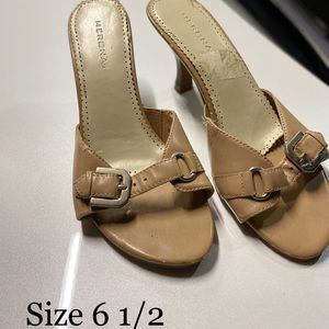 MERONA buckle heels